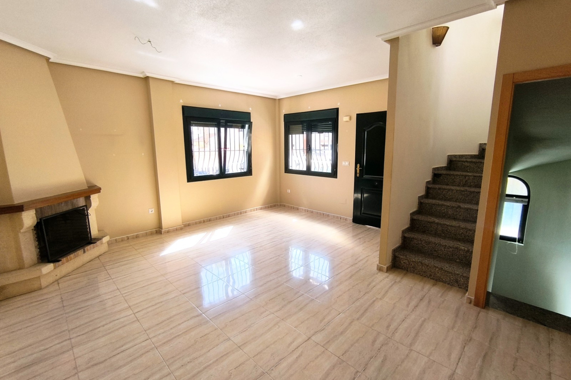 Resale - Semi - Detached Villa - Ciudad Quesada