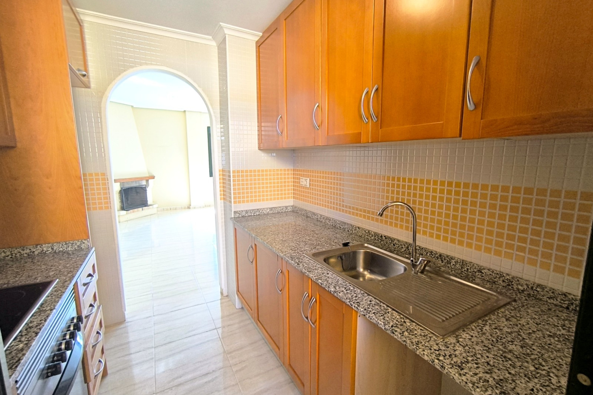 Resale - Semi - Detached Villa - Ciudad Quesada