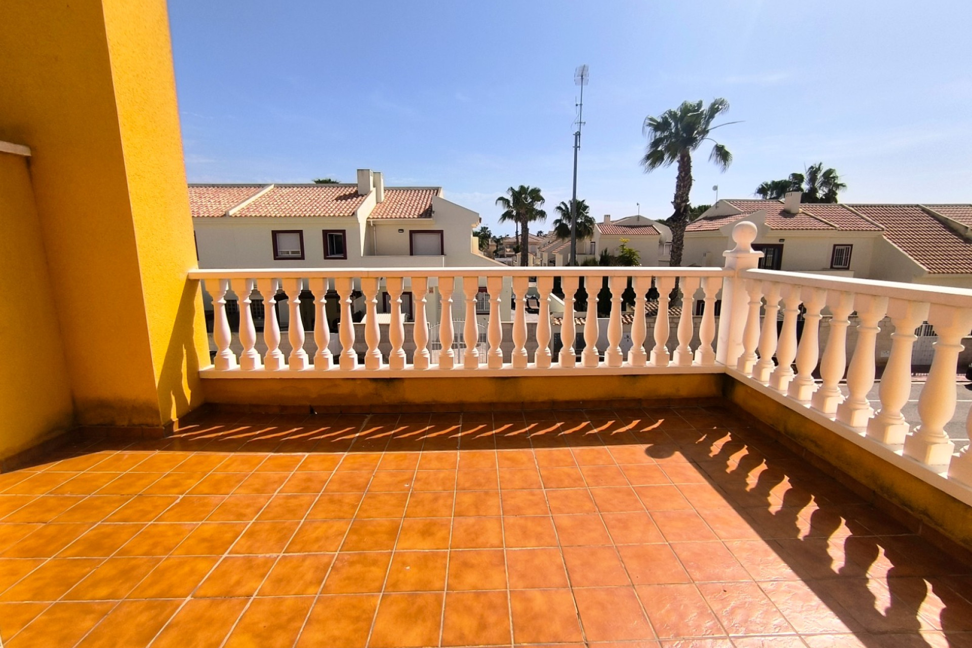 Resale - Semi - Detached Villa - Ciudad Quesada