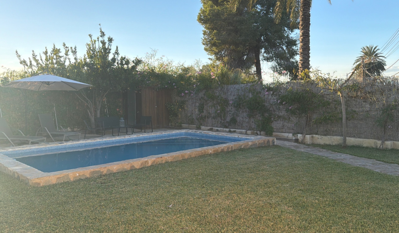 Resale - Semi - Detached Villa - Dolores