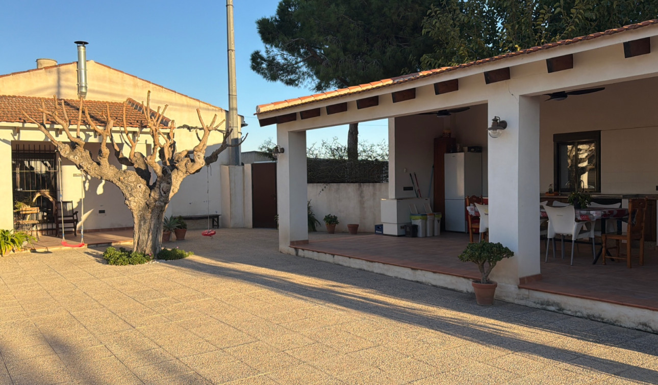 Resale - Semi - Detached Villa - Dolores