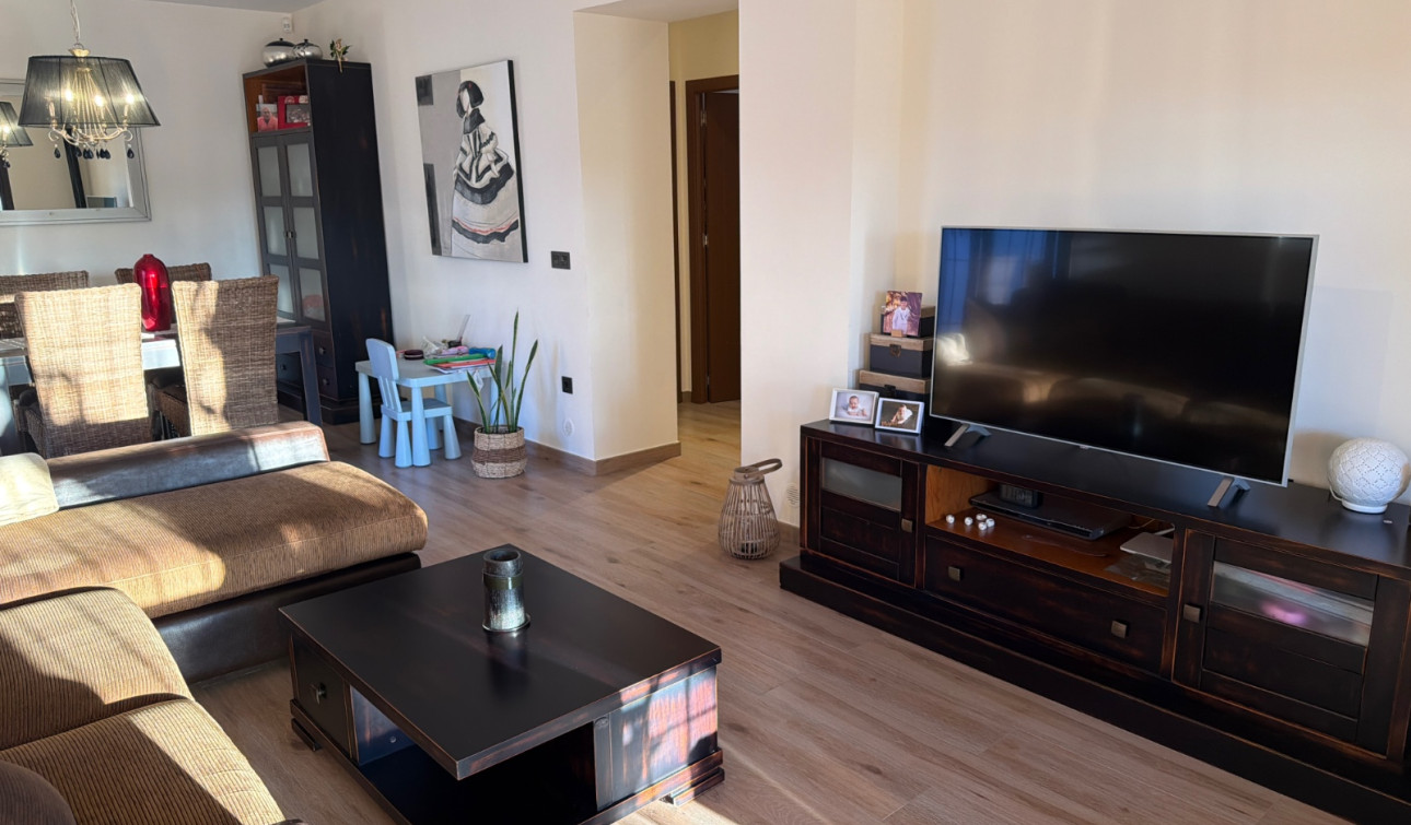 Resale - Semi - Detached Villa - Dolores