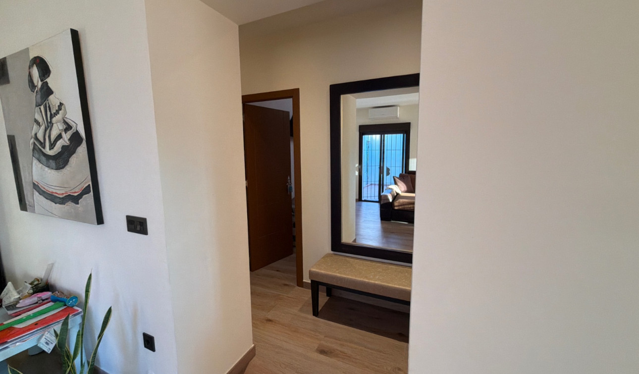 Resale - Semi - Detached Villa - Dolores