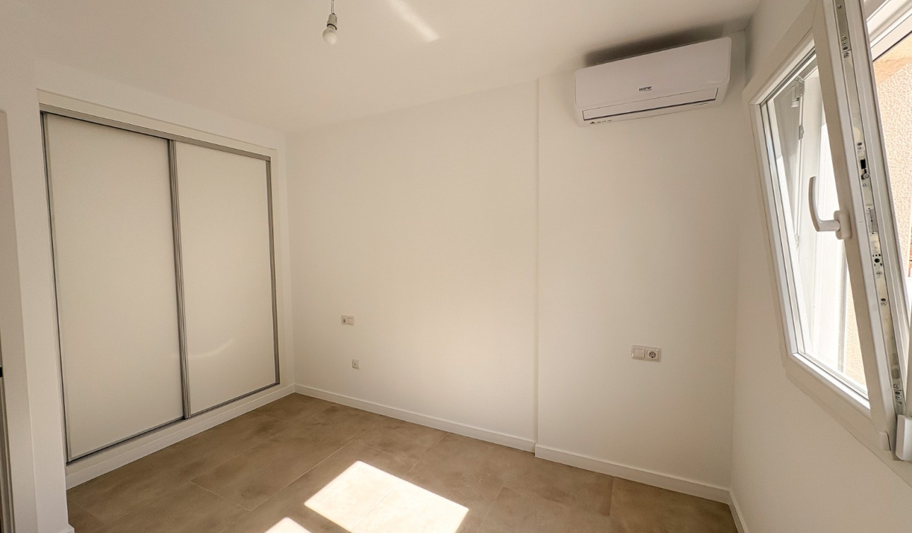 Resale - Semi - Detached Villa - El Campello - Pueblo Acantilado - Venta Lanuza