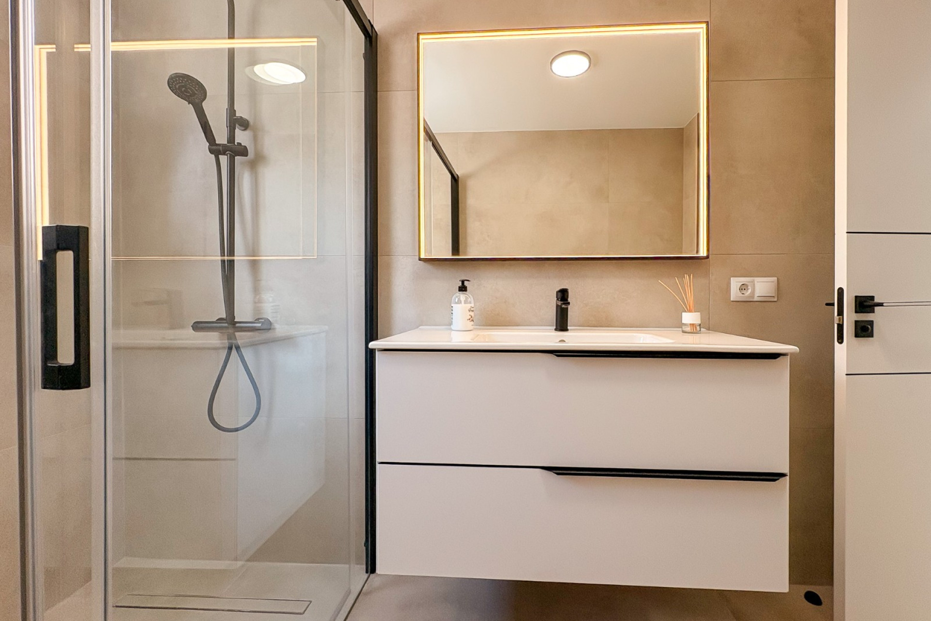 Resale - Semi - Detached Villa - El Campello - Pueblo Acantilado - Venta Lanuza