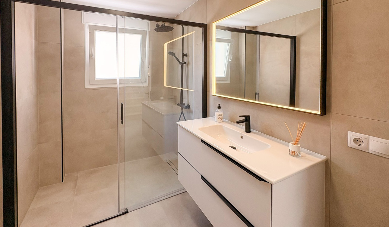 Resale - Semi - Detached Villa - El Campello - Pueblo Acantilado - Venta Lanuza