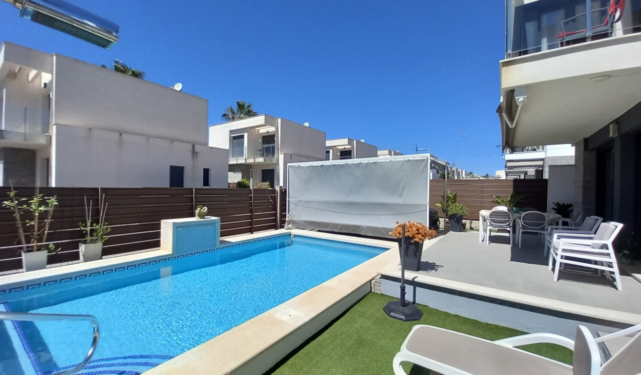 Resale - Semi - Detached Villa - Entre Naranjos - Vistabella Golf