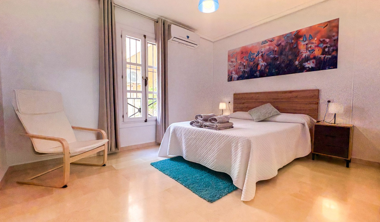 Resale - Semi - Detached Villa - Finestrat - Golf Bahia