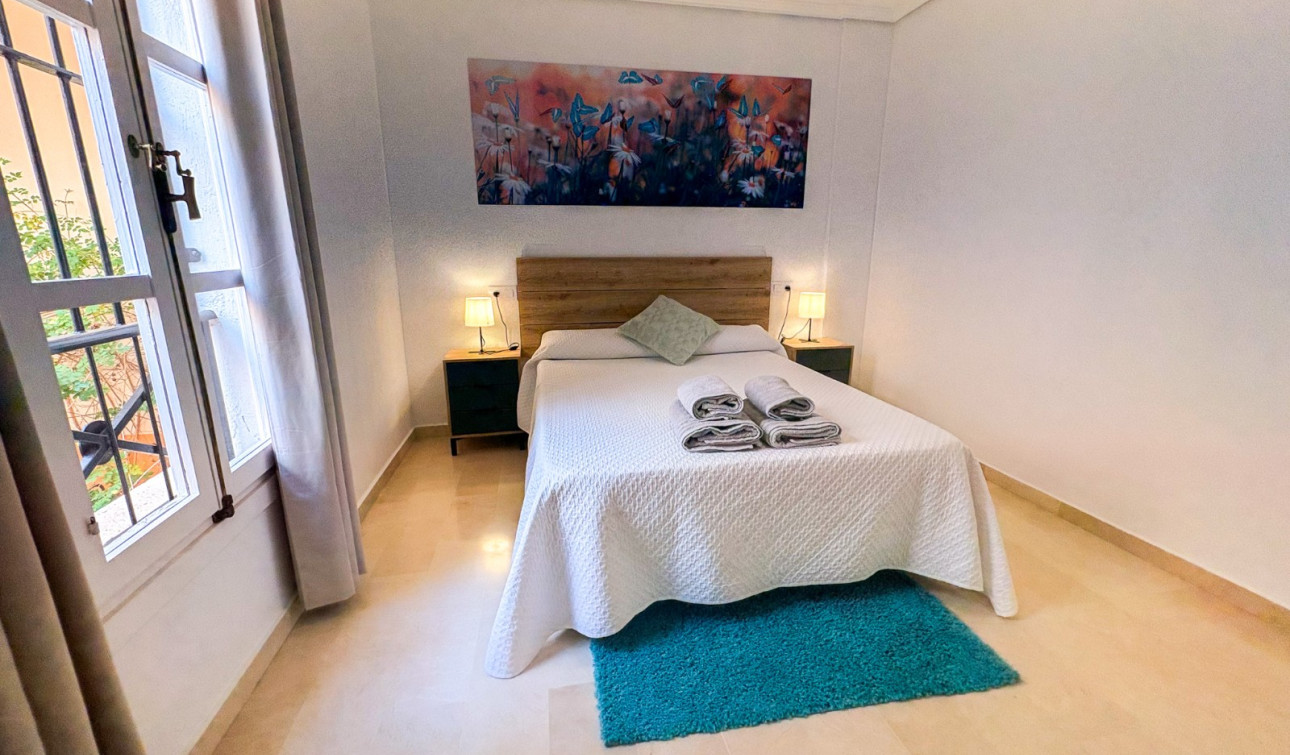 Resale - Semi - Detached Villa - Finestrat - Golf Bahia