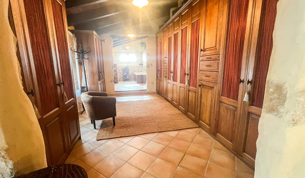 Resale - Semi - Detached Villa - Jávea