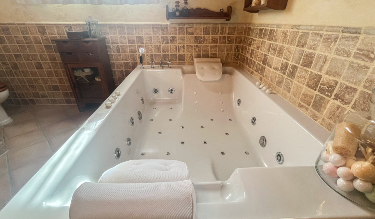 Resale - Semi - Detached Villa - Jávea