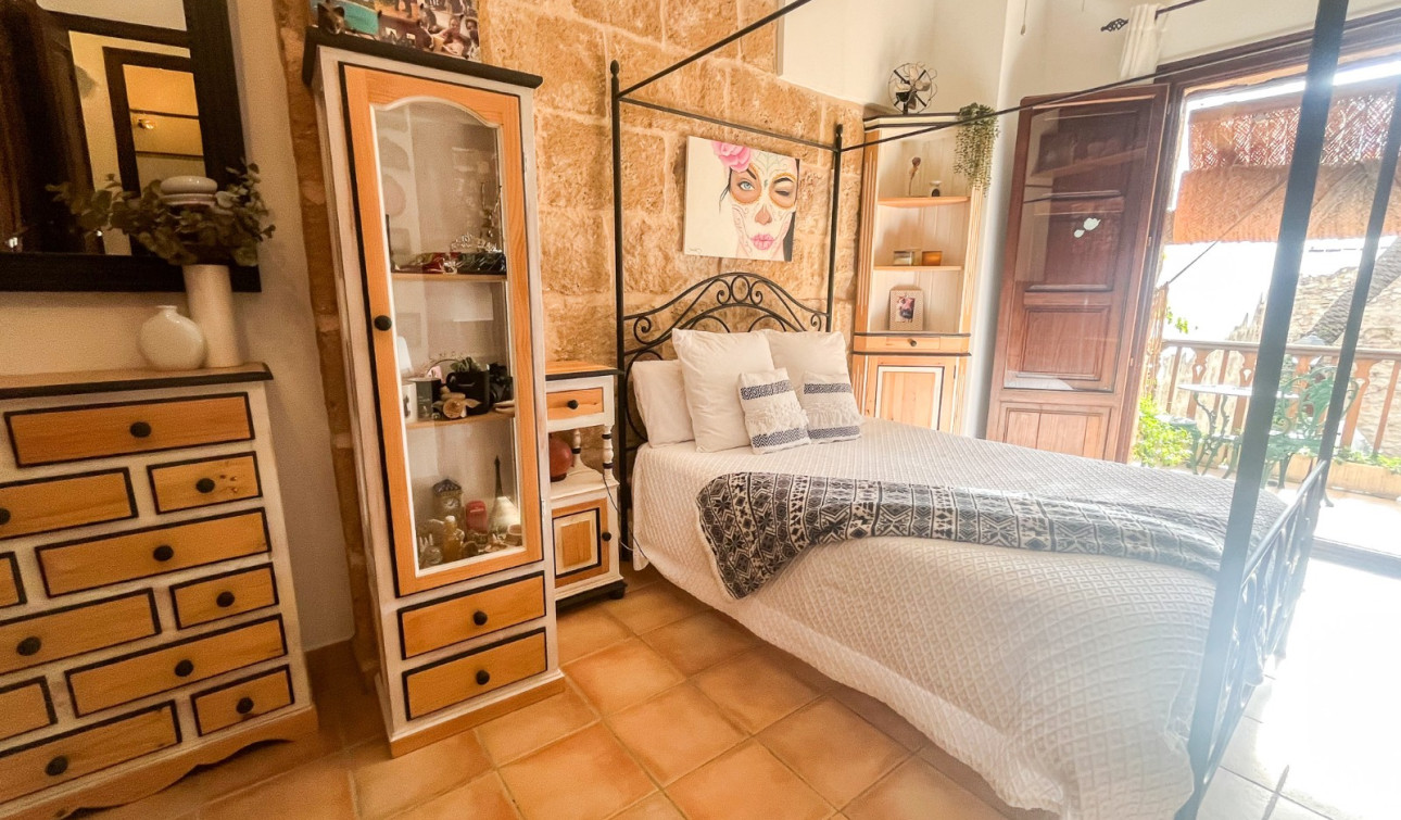 Resale - Semi - Detached Villa - Jávea