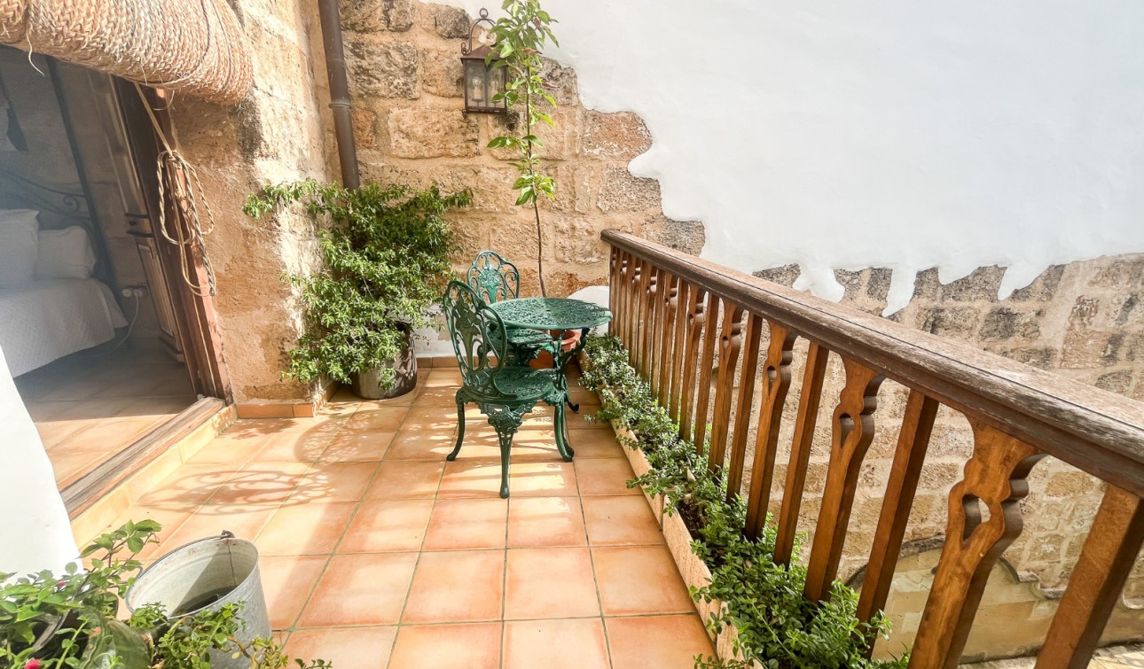 Resale - Semi - Detached Villa - Jávea