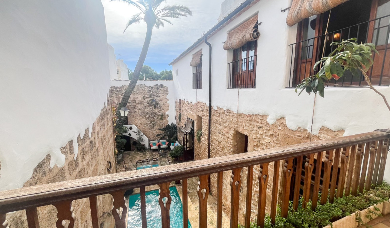 Resale - Semi - Detached Villa - Jávea