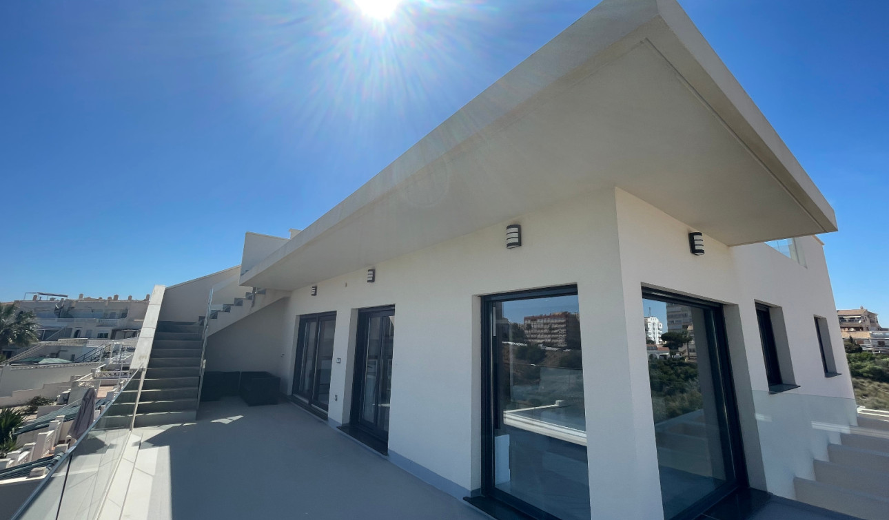 Resale - Semi - Detached Villa - La Mata