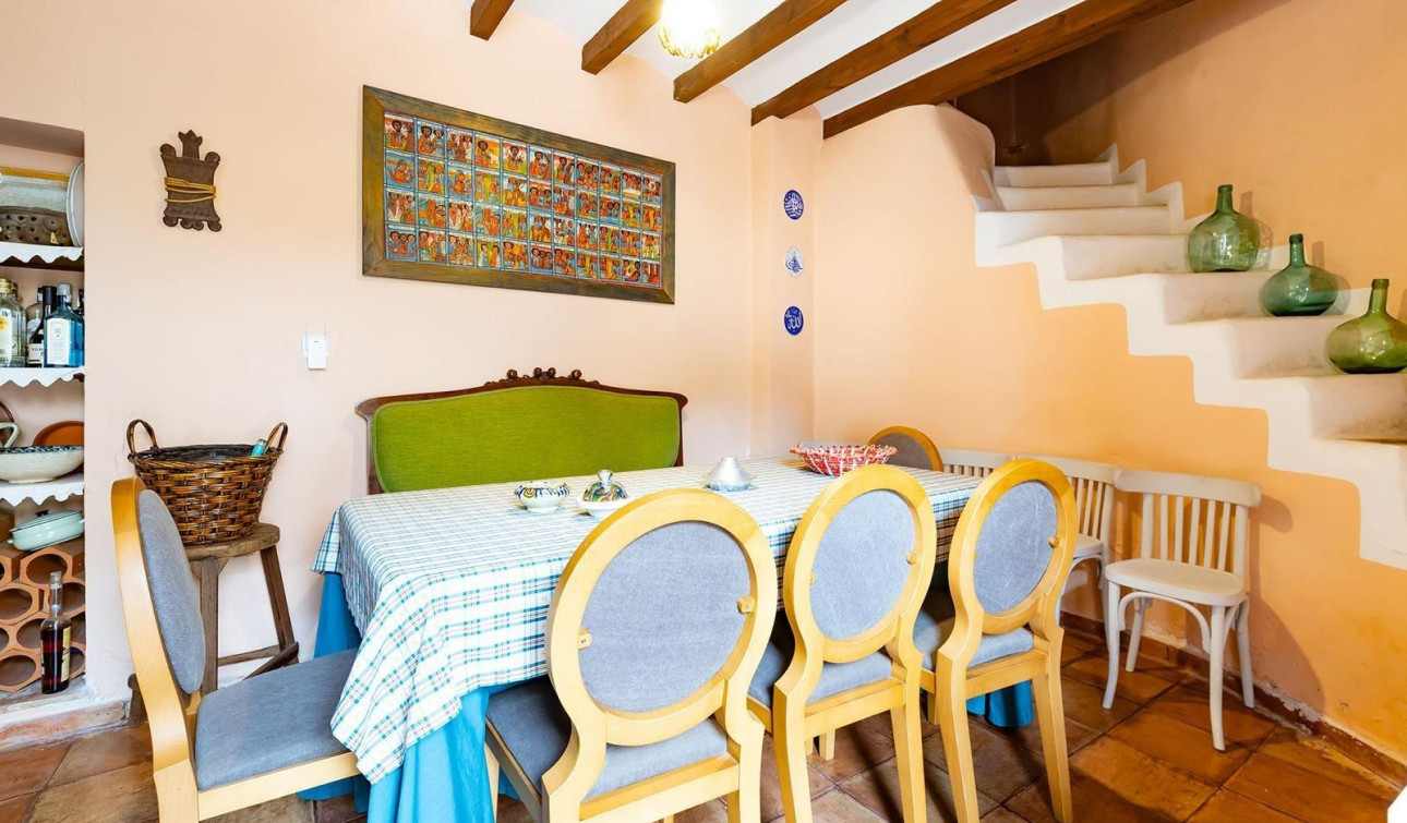 Resale - Semi - Detached Villa - Los Martinez Del Puerto - Los Martínez del Puerto