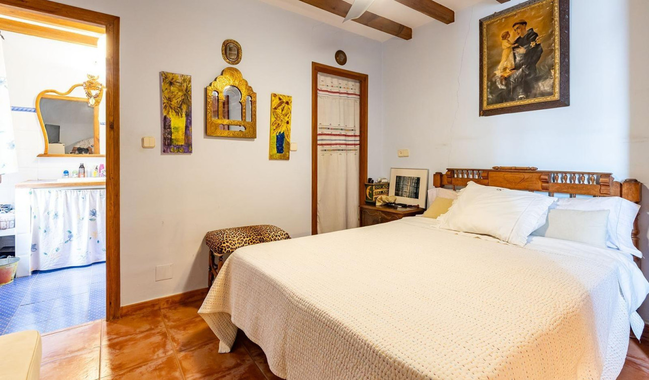 Resale - Semi - Detached Villa - Los Martinez Del Puerto - Los Martínez del Puerto