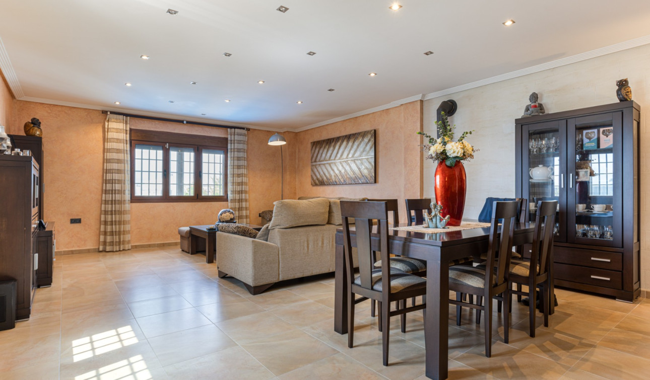 Resale - Semi - Detached Villa - Los Montesinos - La Herrada