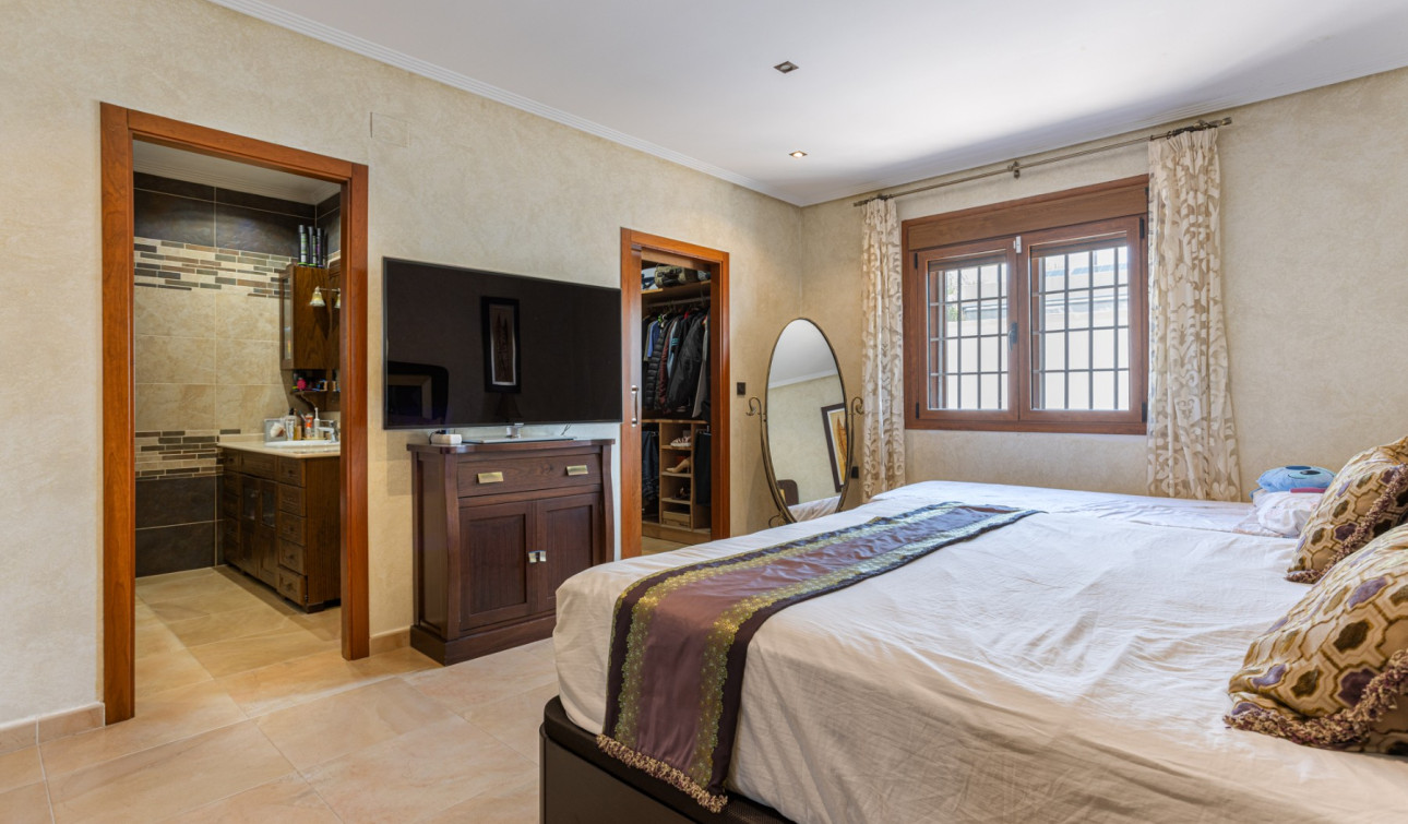 Resale - Semi - Detached Villa - Los Montesinos - La Herrada