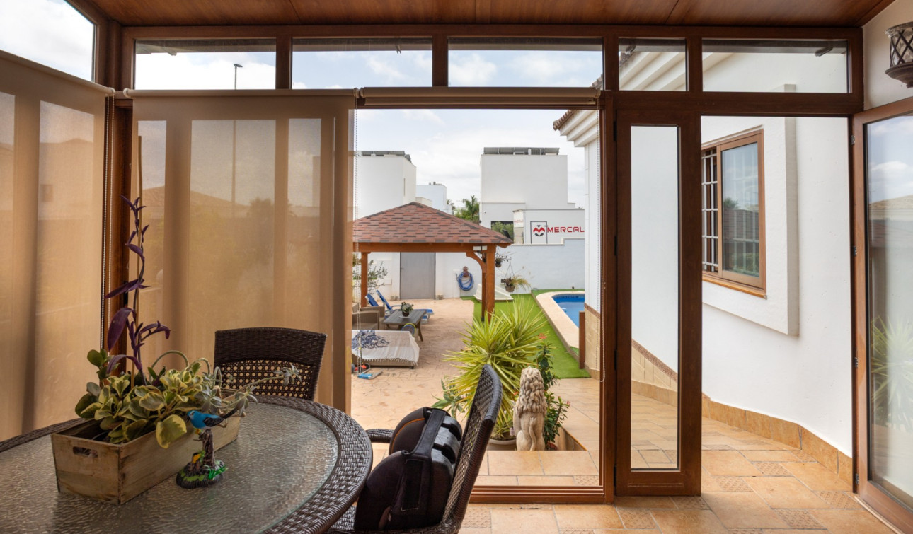 Resale - Semi - Detached Villa - Los Montesinos - La Herrada