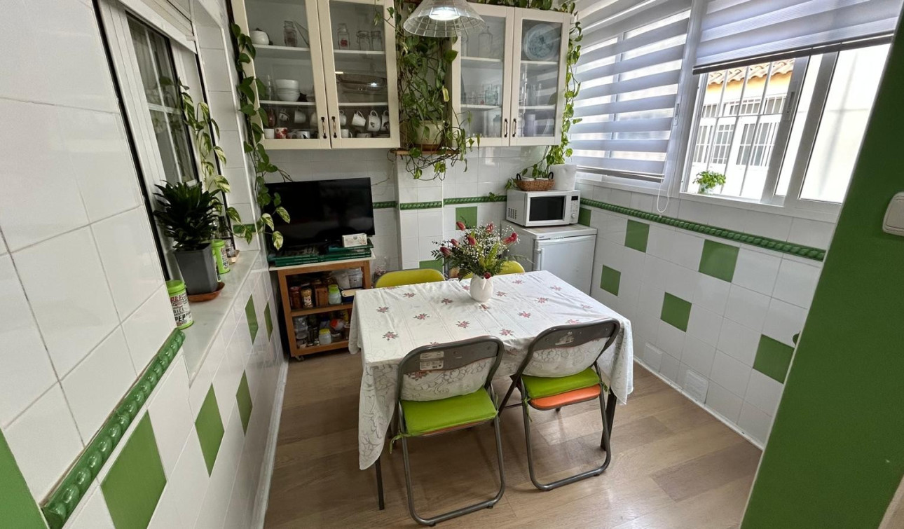 Resale - Semi - Detached Villa - Los Montesinos