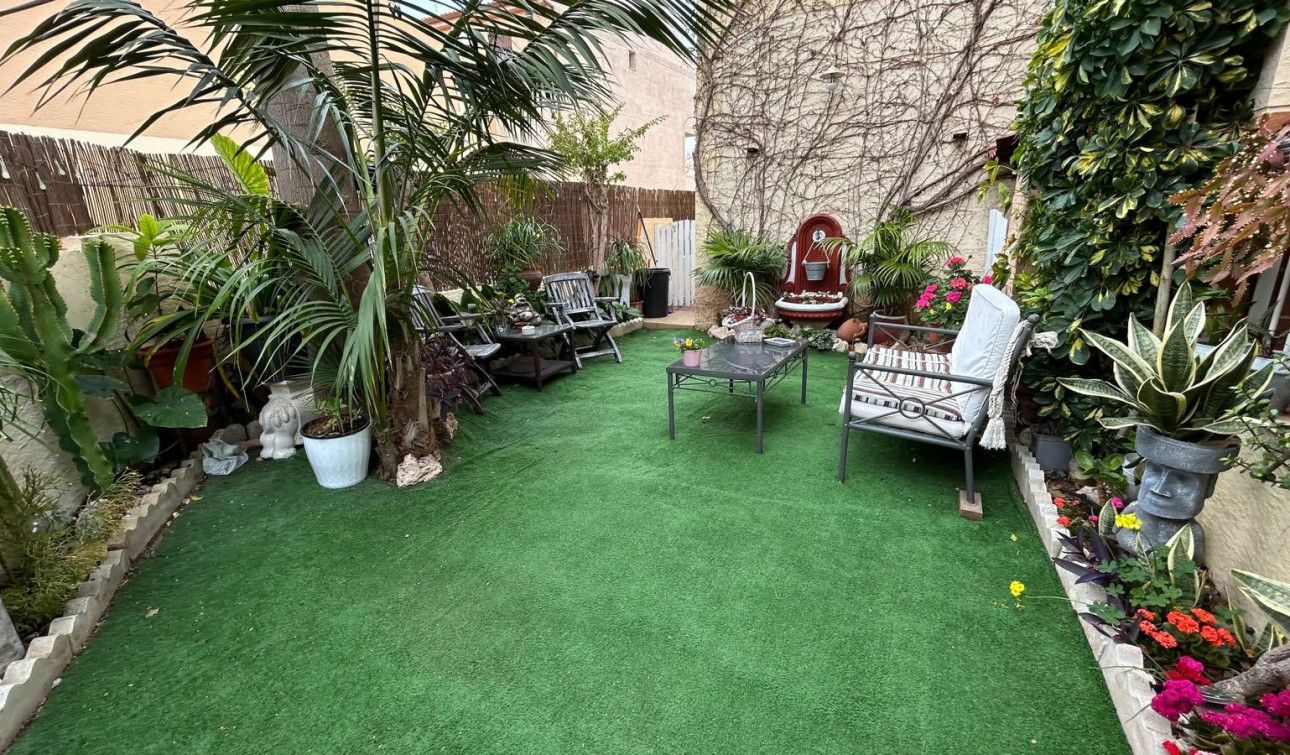 Resale - Semi - Detached Villa - Los Montesinos