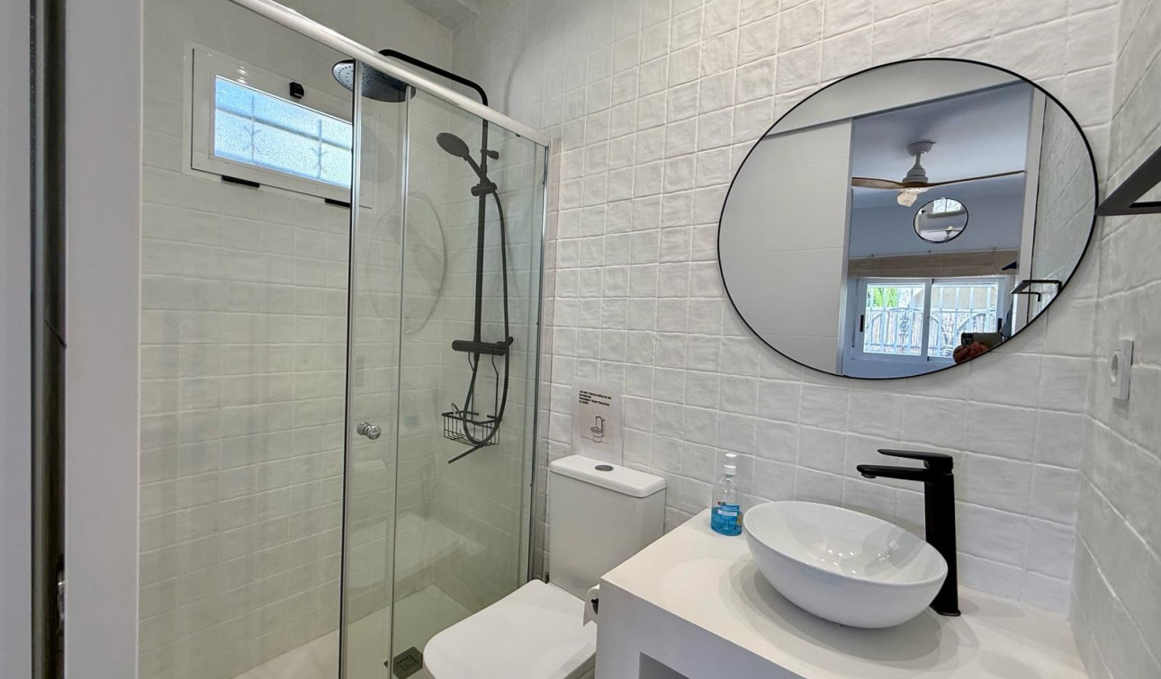Resale - Semi - Detached Villa - Orihuela Costa - Campoamor