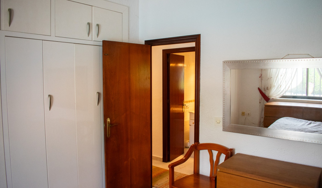 Resale - Semi - Detached Villa - Orihuela Costa - MUY CERCA DE LA PLAYA