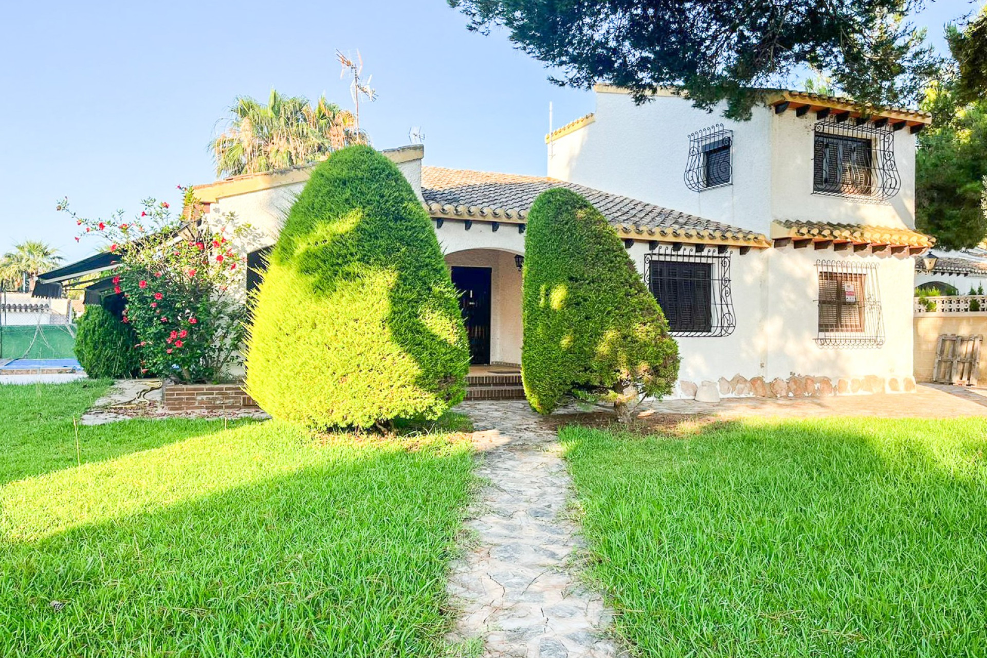 Resale - Semi - Detached Villa - Orihuela Costa - Punta Prima