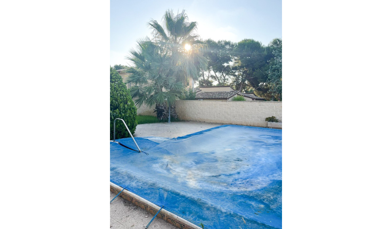 Resale - Semi - Detached Villa - Orihuela Costa - Punta Prima