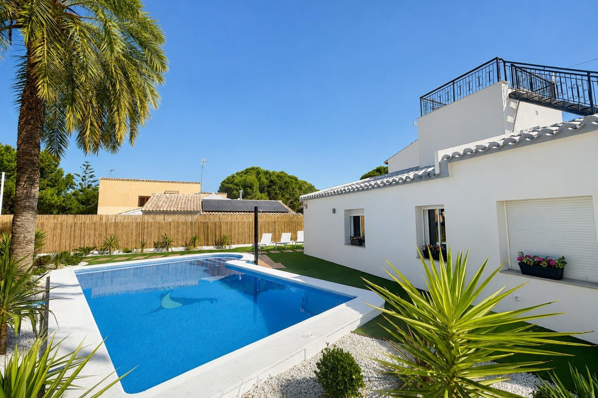 Resale - Semi - Detached Villa - Orihuela Costa - Punta Prima
