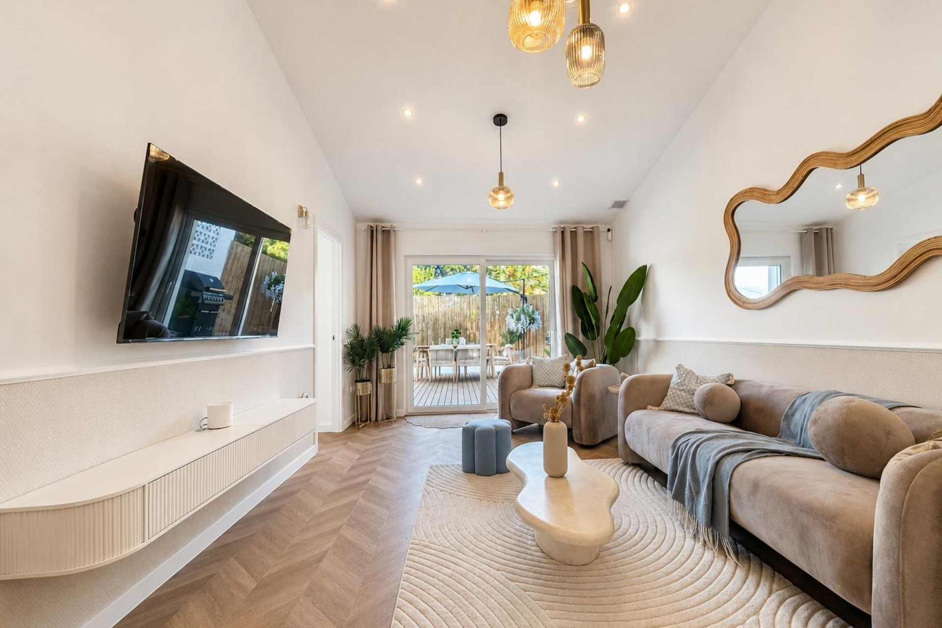 Resale - Semi - Detached Villa - Orihuela Costa - Punta Prima