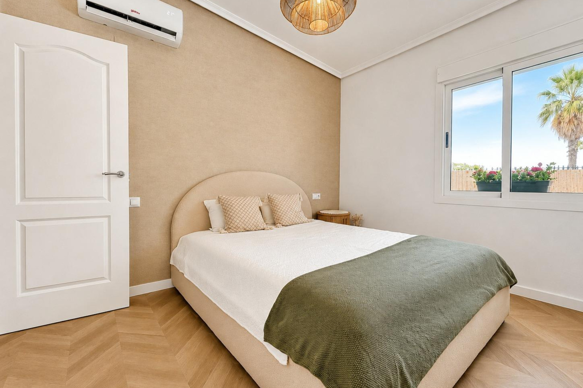 Resale - Semi - Detached Villa - Orihuela Costa - Punta Prima