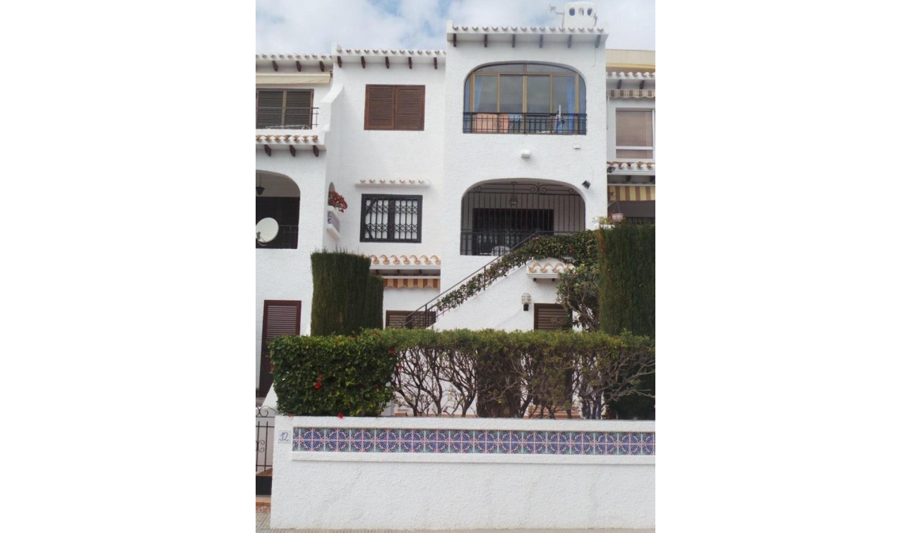 Resale - Semi - Detached Villa - Orihuela Costa