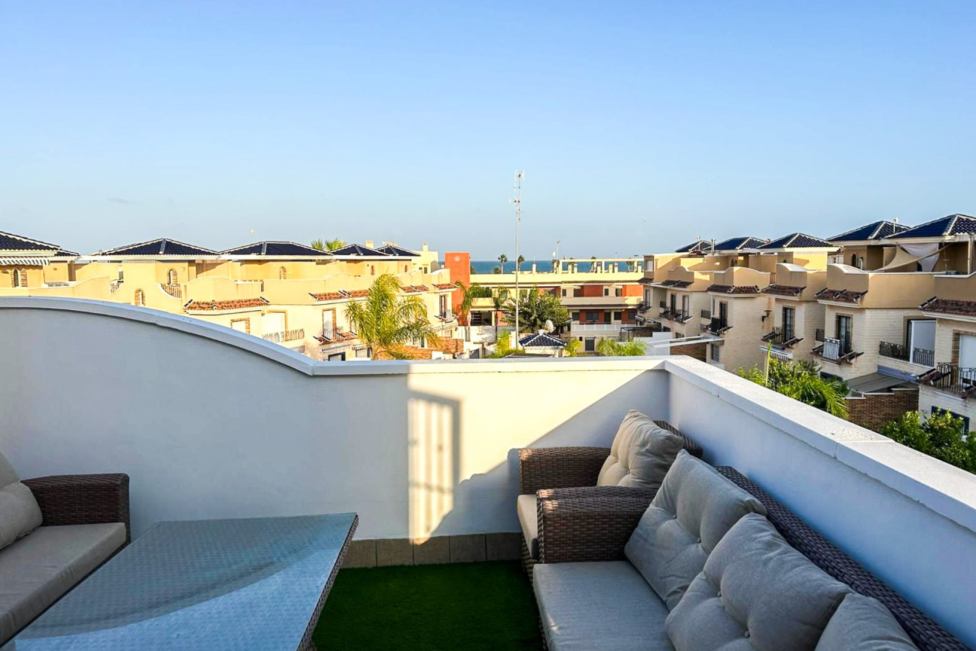 Resale - Semi - Detached Villa - Pilar de la Horadada - Torre De La Horadada