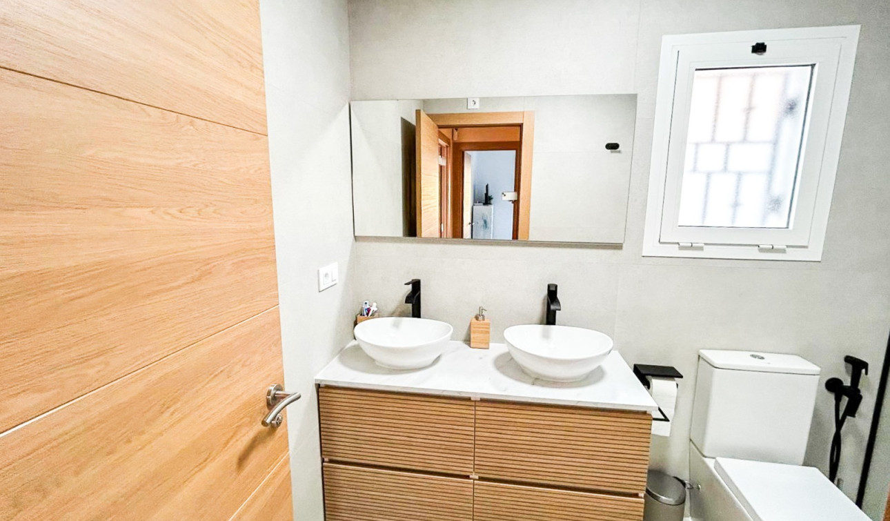 Resale - Semi - Detached Villa - Pilar de la Horadada - Torre De La Horadada