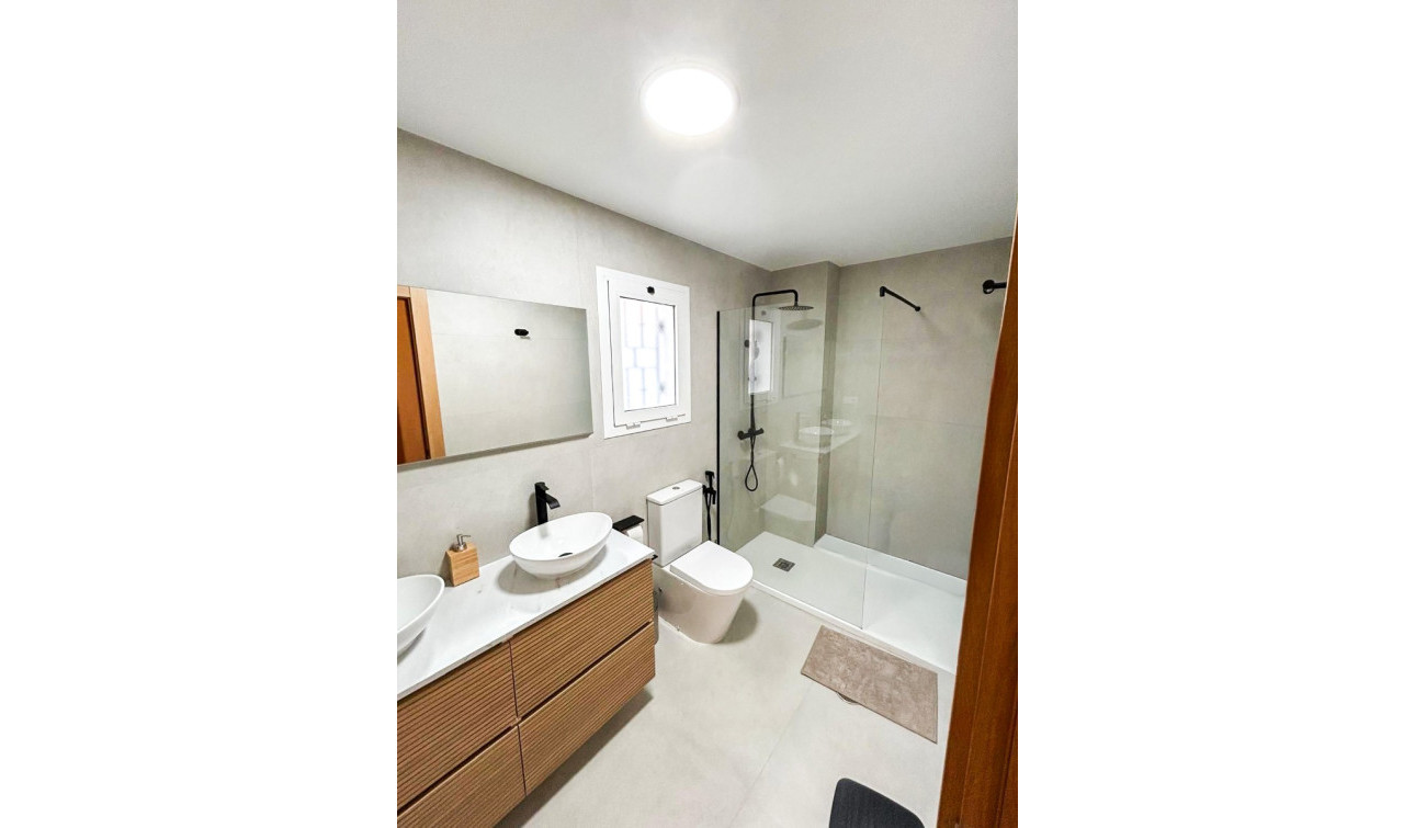 Resale - Semi - Detached Villa - Pilar de la Horadada - Torre De La Horadada