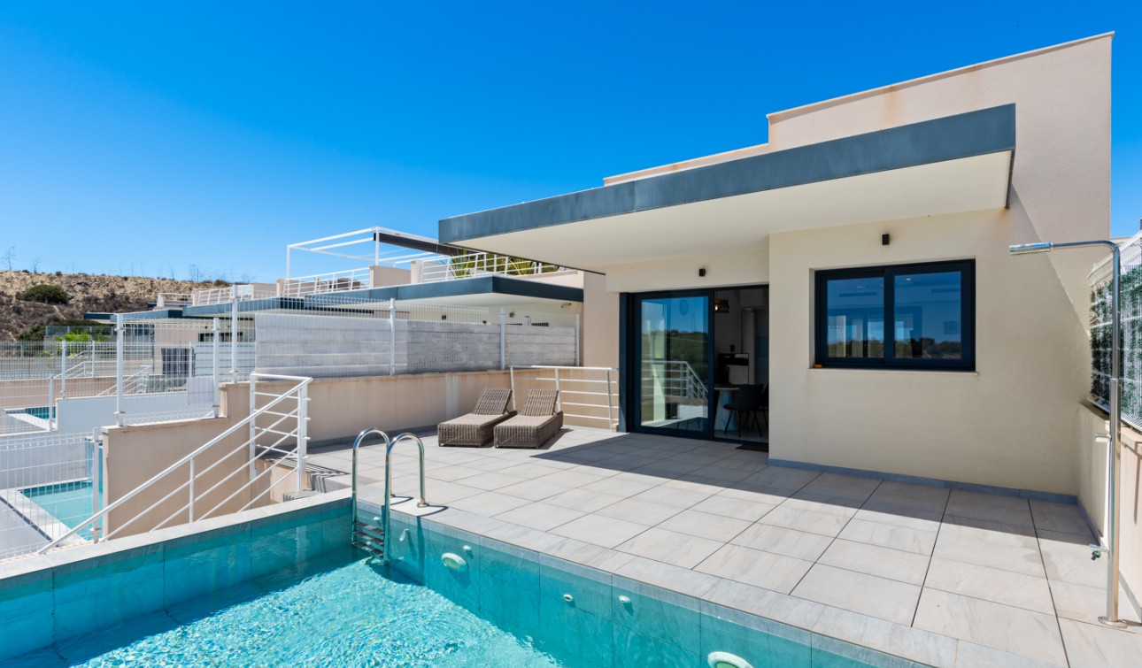 Resale - Semi - Detached Villa - San Miguel de Salinas - Costa Blanca South