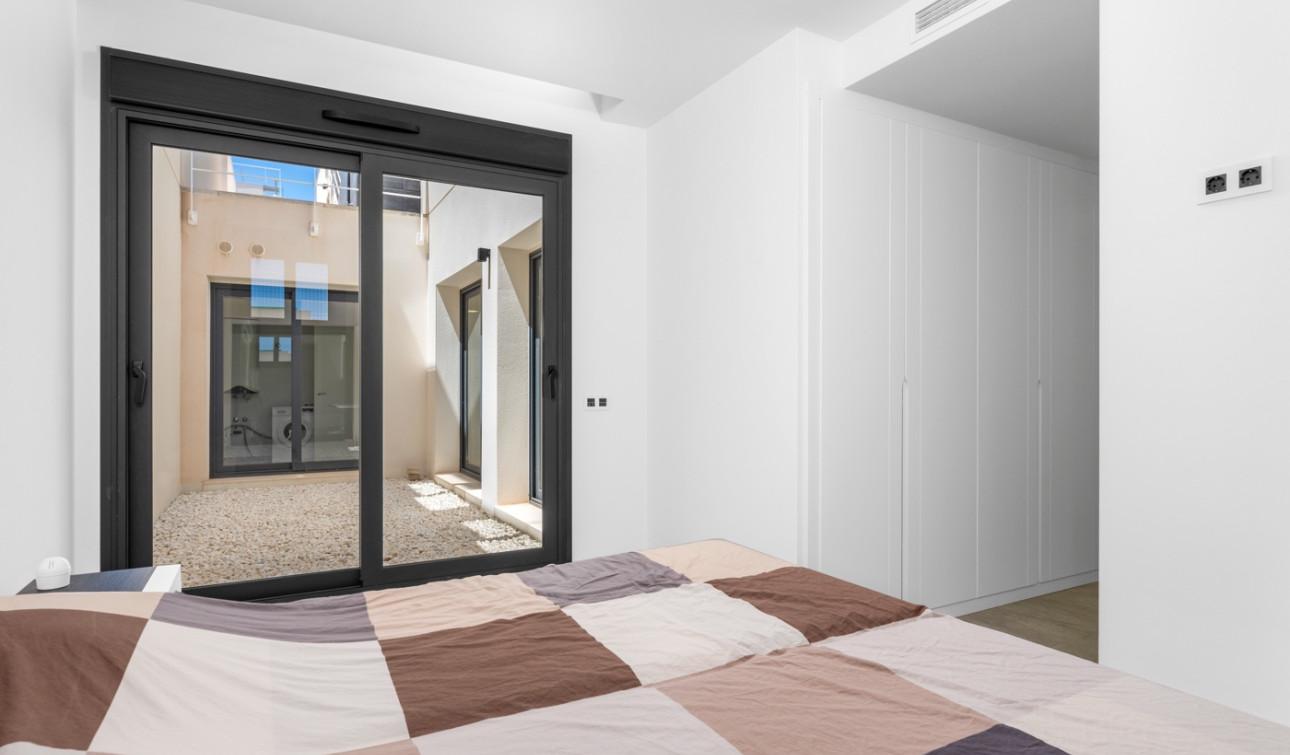 Resale - Semi - Detached Villa - San Miguel de Salinas - Costa Blanca South