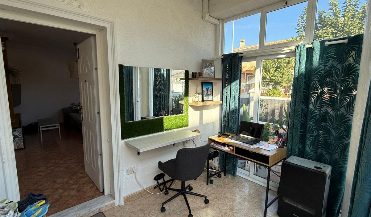 Resale - Semi - Detached Villa - Torre de la Horadada