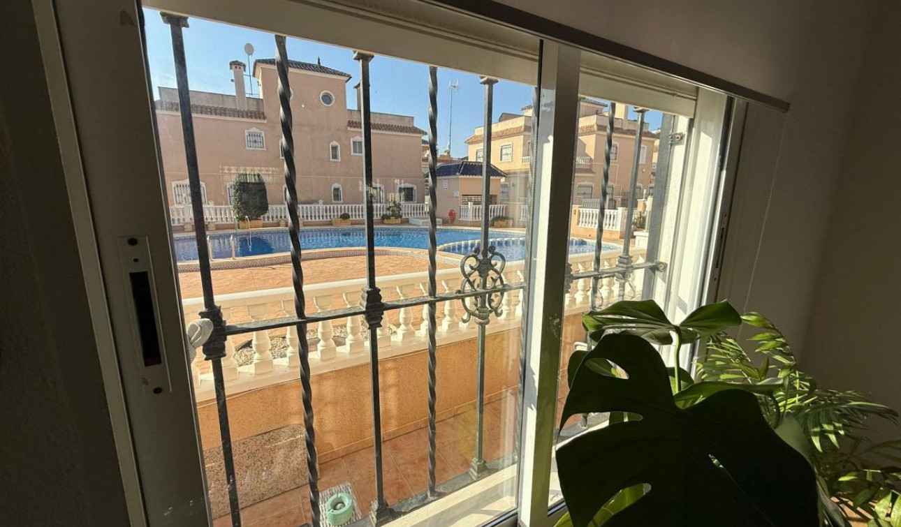 Resale - Semi - Detached Villa - Torre de la Horadada