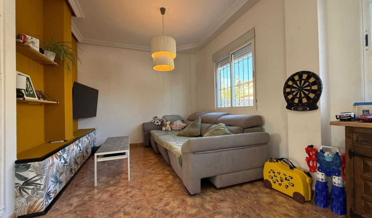 Resale - Semi - Detached Villa - Torre de la Horadada