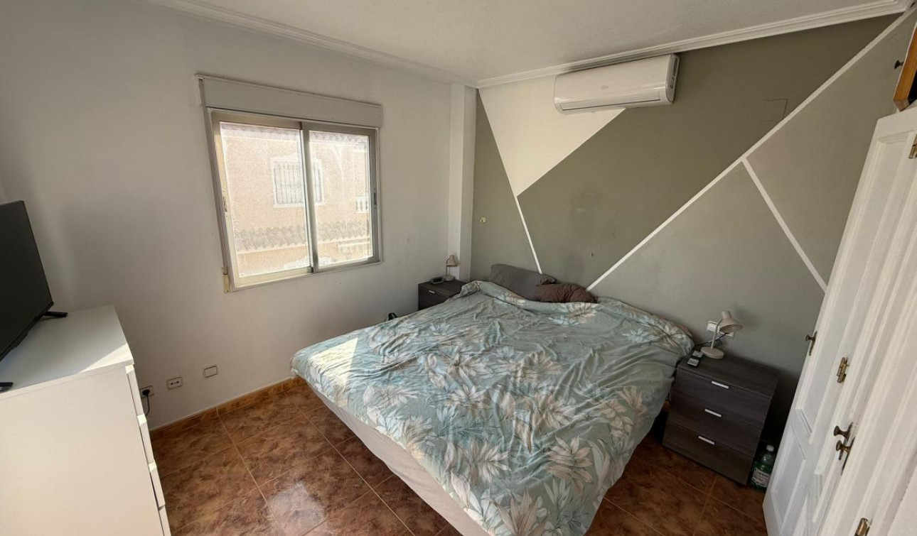 Resale - Semi - Detached Villa - Torre de la Horadada