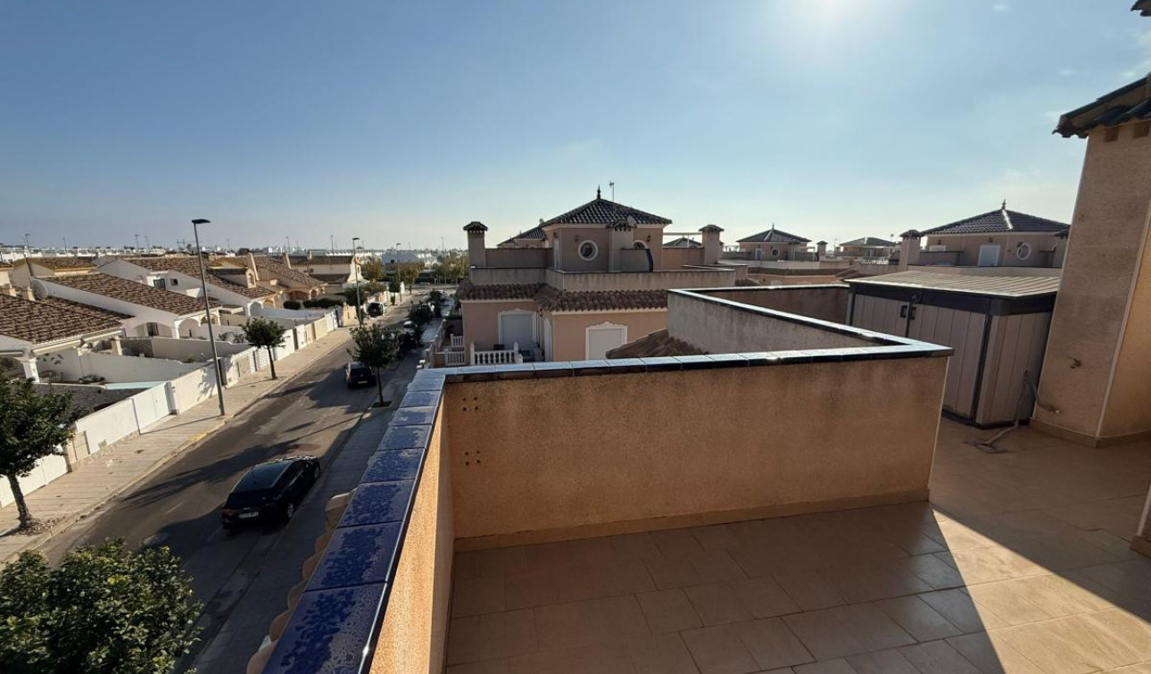 Resale - Semi - Detached Villa - Torre de la Horadada