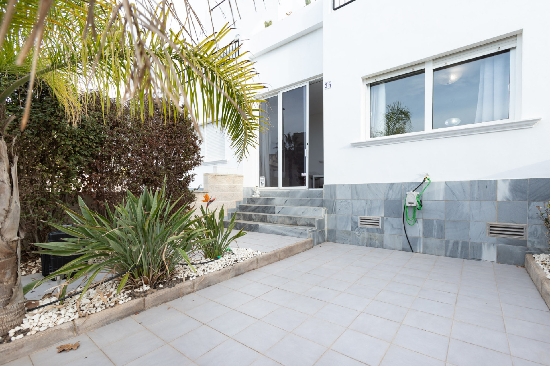 Resale - Semi - Detached Villa - Torrevieja - Aguas Nuevas