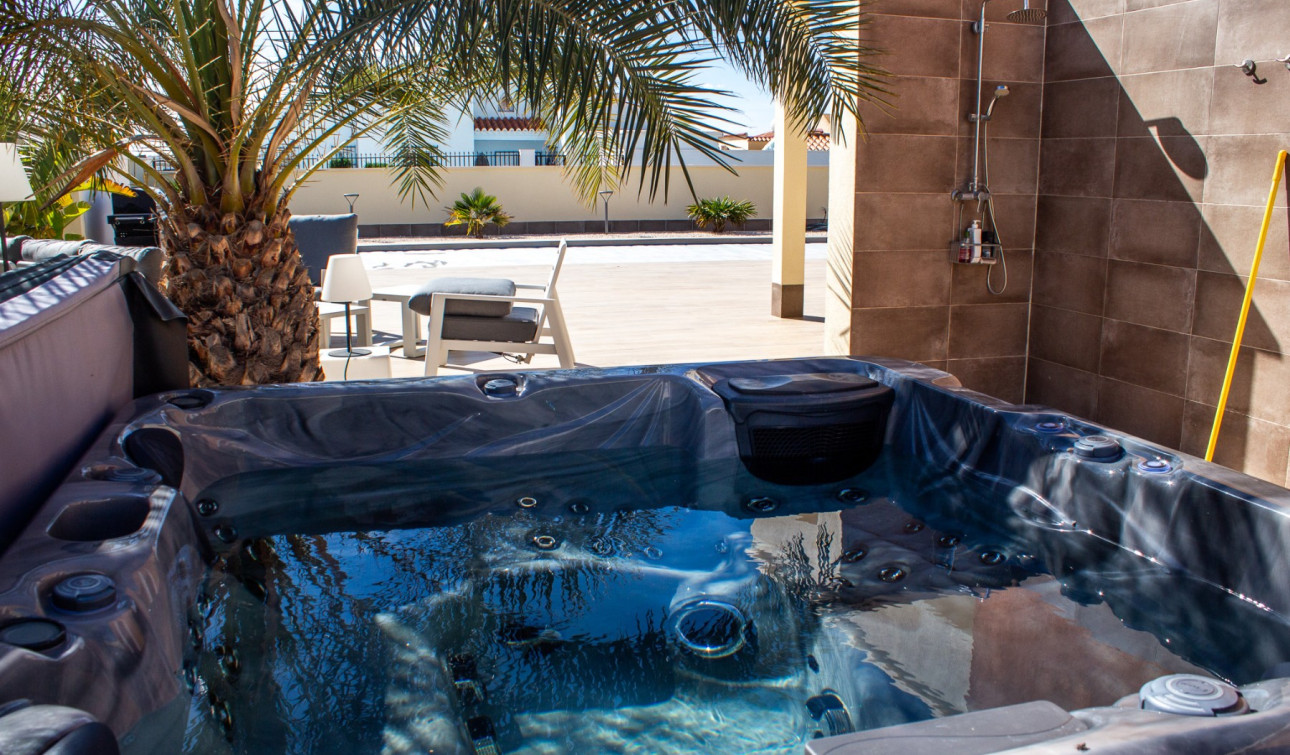 Resale - Semi - Detached Villa - Torrevieja - La Siesta - El Salado - Torreta