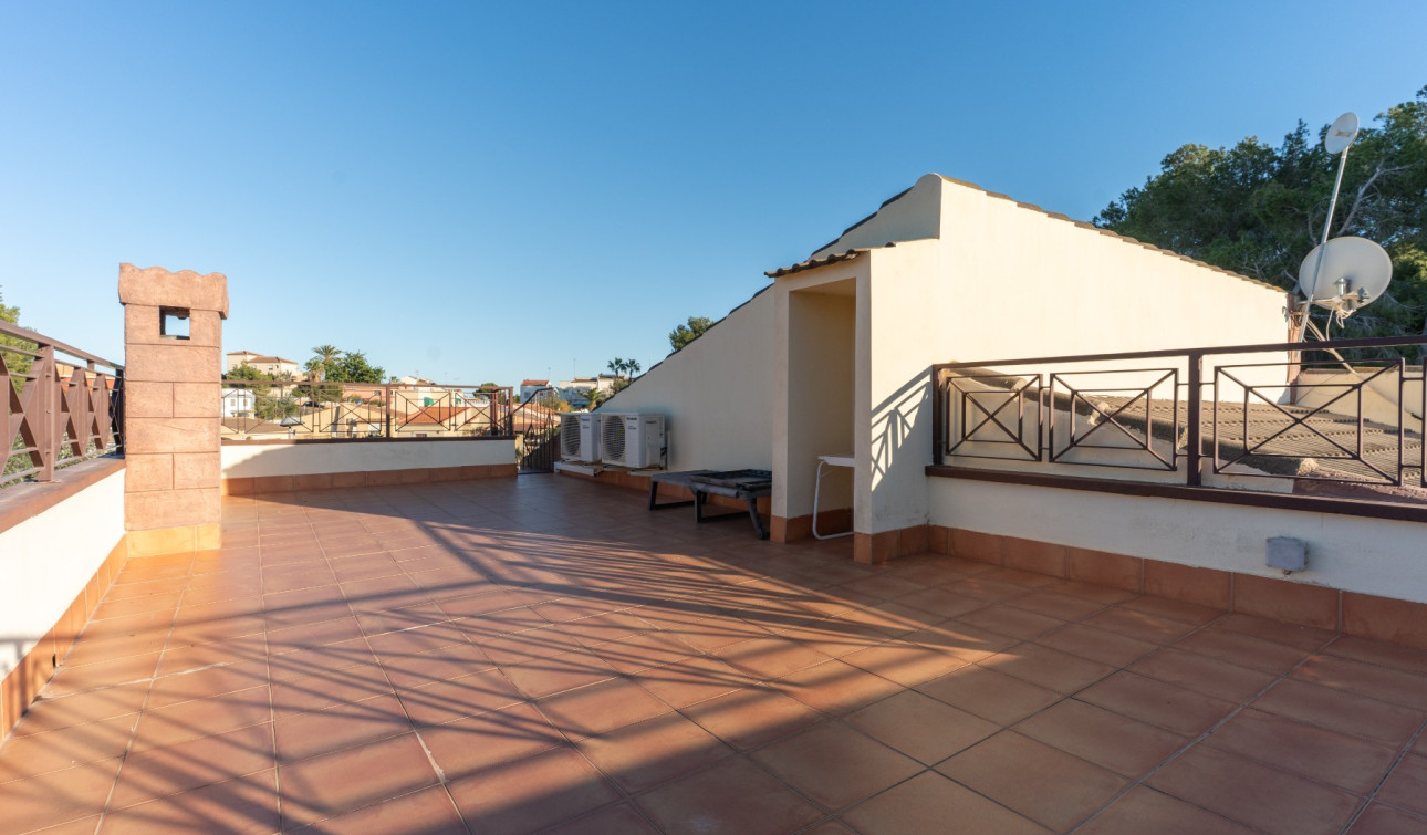 Resale - Semi - Detached Villa - Torrevieja - Los Balcones