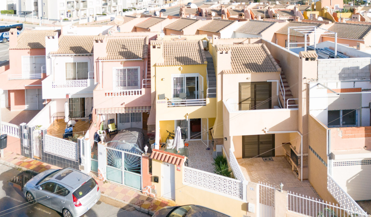 Resale - Semi - Detached Villa - Torrevieja - Los Frutales