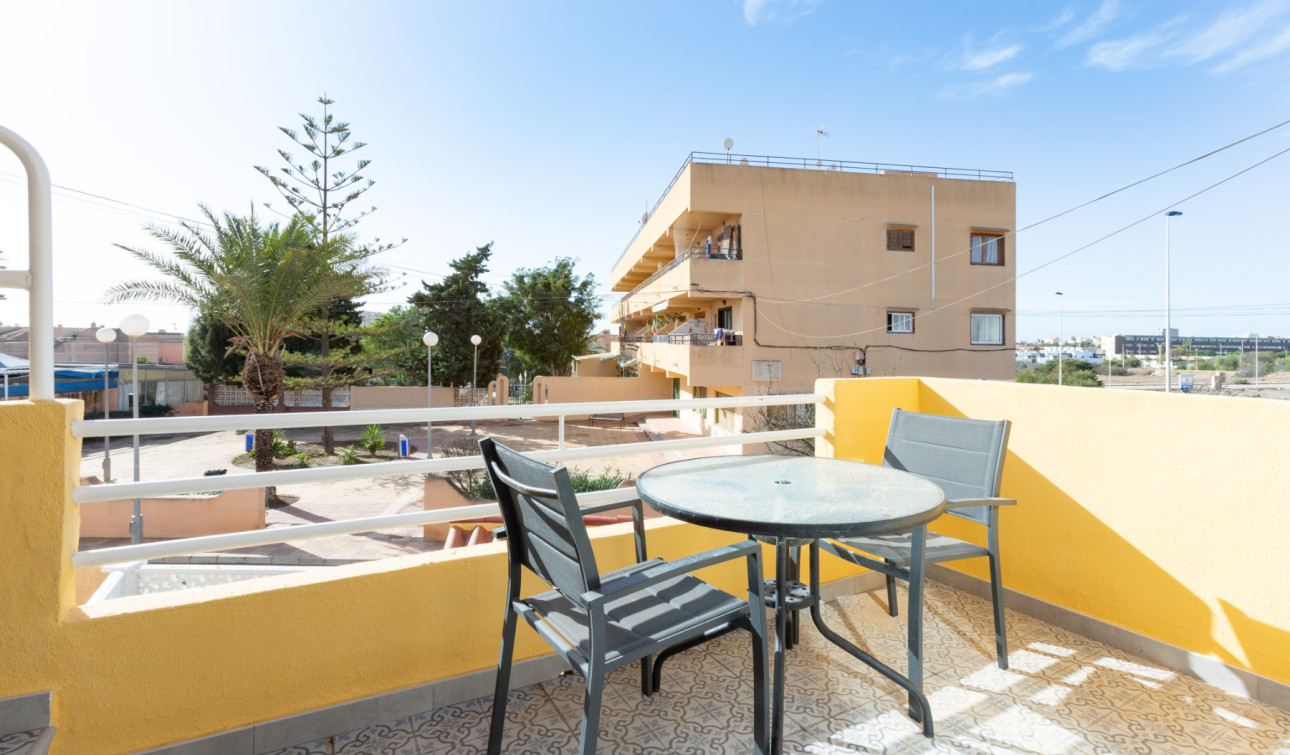 Resale - Semi - Detached Villa - Torrevieja - Los Frutales