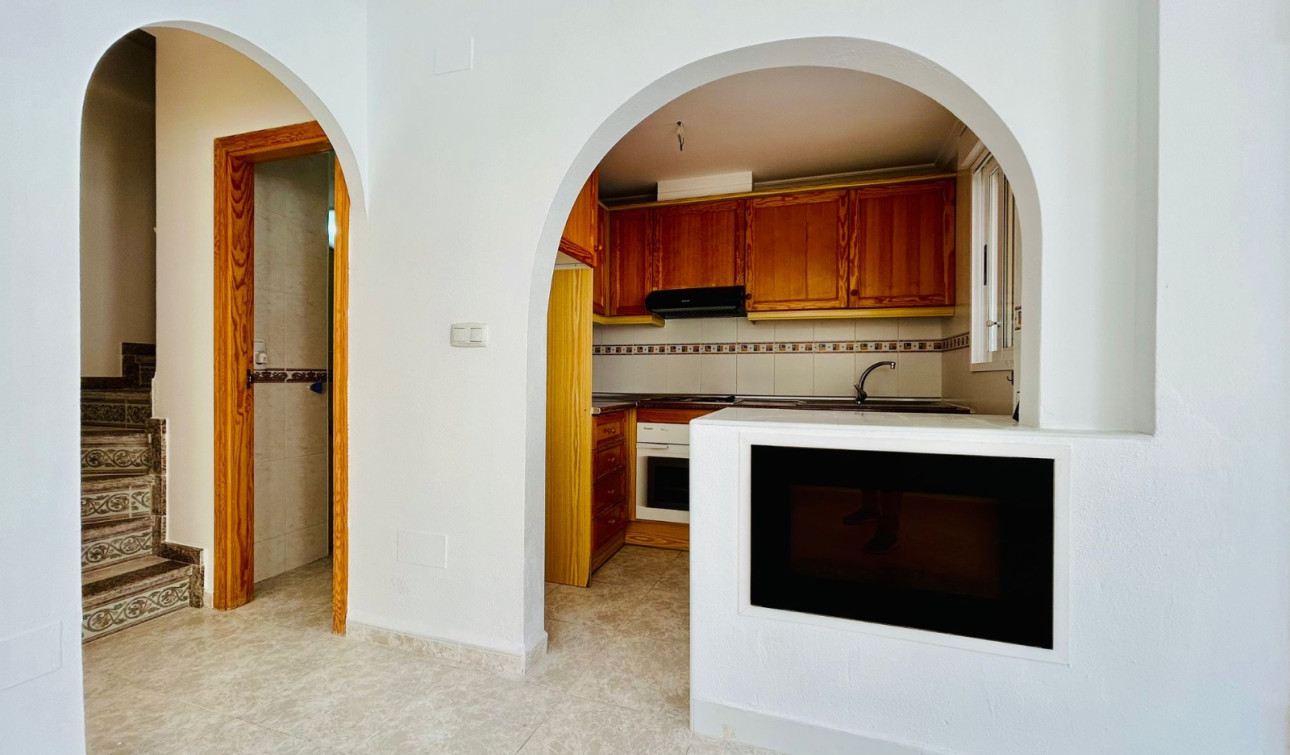 Resale - Single Family Home - Torrevieja - Sector 25